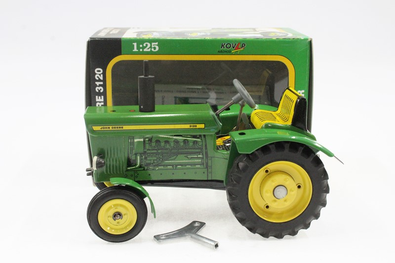 john deere 4240 toy