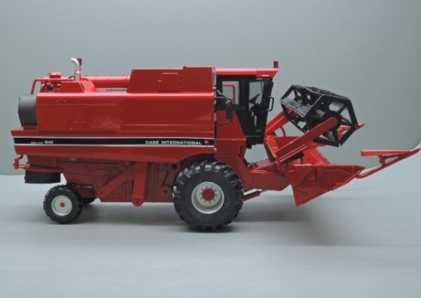 Case IH Axial Flow 1640 Combine 1:32