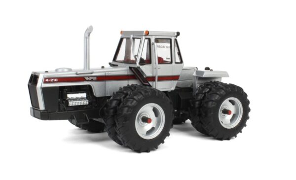 White 4-210 4wd with Duals 2024 National Farm Toy Museum Select Series 1:32