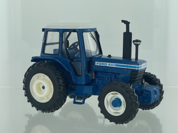 Britains 2025 Ford 8700 4wd BLUE Limited Edition 1851 pcs. 1:32 PRE-ORDER - Afbeelding 2