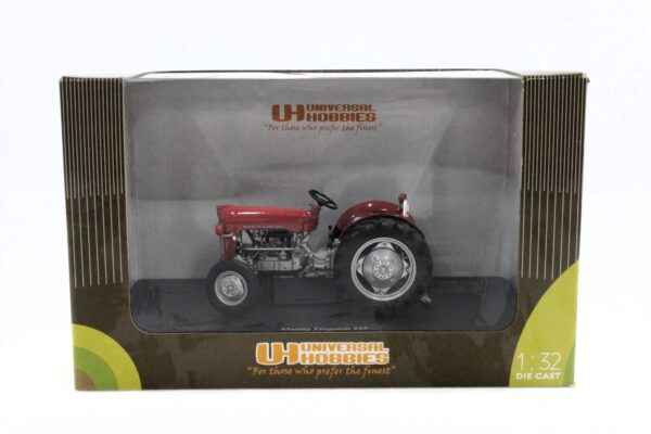 Massey Ferguson 825 - 1:32