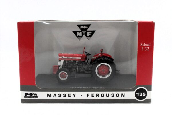 Massey Ferguson 135 - HMT Panningen 2011 - 1:32